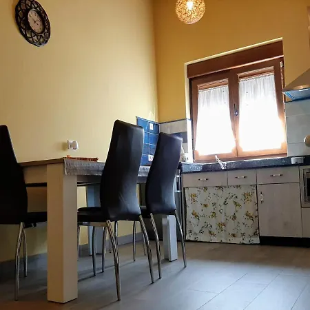 Holiday home Vivienda Turistica A Madanela