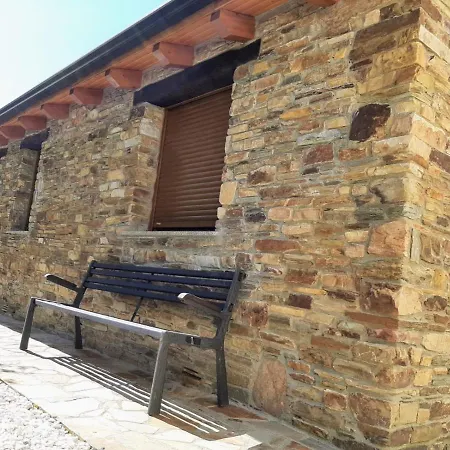 Vivienda Turistica A Madanela