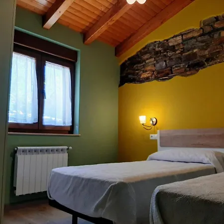 Ferienhaus Vivienda Turistica A Madanela